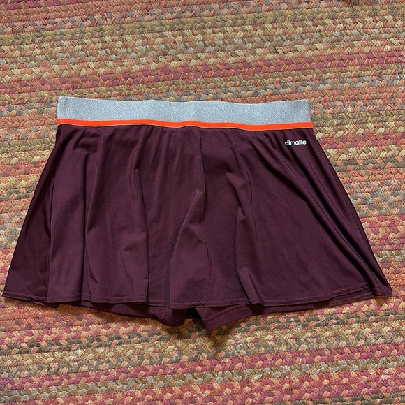 ADIDAS ADIZERO MAROON SKORT MINI FLOWY SKIRT GOLF TENNIS Athletic - Picture 4 of 4